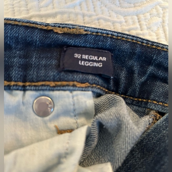 GAP Jeans - Picture 2 of 4